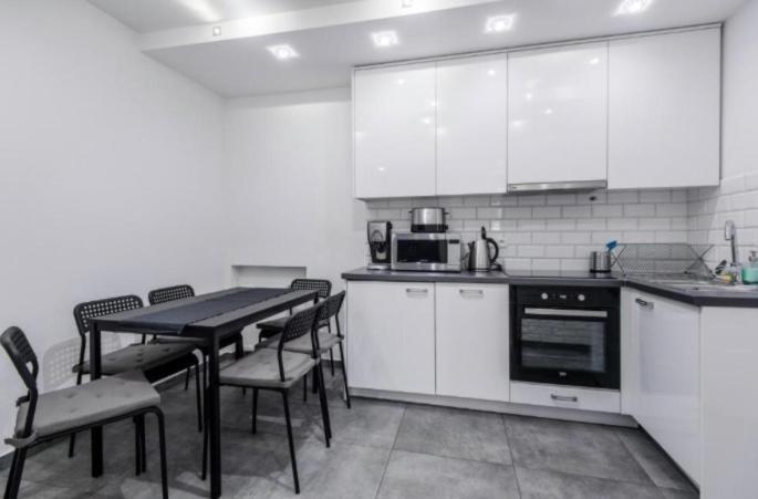 White Apartment Краков Экстерьер фото